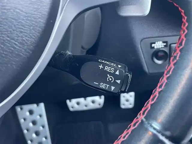 スバル ＢＲＺ S 佐賀県 2016(平28)年 6.4万km クリスタルホワイトP 純正SDナビ/・バックカメラ/・フルセグTV/BT/CD/DVD/クルーズコントロール/リアスポイラー/純正17インチAW/ハーフレザーシート/シートヒーター/LEDヘッドライト/オートライト/MTモード付AT/パドルシフト/プッシュスタート/スペアキー×１/取扱説明書/保証書