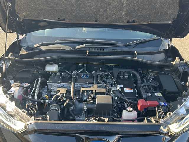 トヨタ カローラ クロス ハイブリッド Z 佐賀県 2022(令4)年 4.4万km アティチュードブラックマイカ エンジンスタートボタン/保証書/取扱説明書/記録簿/スマートキー/スペアキー有/追従走行付きクルーズコントロール/Bluetooth接続/USB入力端子/ビルトインETC/バックカメラ/TV/純正ナビ/電動リアゲート/前後ドライブレコーダー/運転席パワーシート/前席シートヒーター/純正フロアマット/ルーフレール/ABS/横滑り防止装置/前後コーナーセンサー/レーンキープアシスト/盗難防止装置/オートライト/オートマチックハイビーム/LEDライト/衝突被害軽減システム/ステアリングスイッチ/パーキングサポートブレーキ/道路標識認識アシスト機能/ブレーキホールド