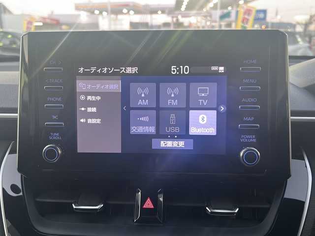 トヨタ カローラ クロス ハイブリッド Z 佐賀県 2022(令4)年 4.4万km アティチュードブラックマイカ エンジンスタートボタン/保証書/取扱説明書/記録簿/スマートキー/スペアキー有/追従走行付きクルーズコントロール/Bluetooth接続/USB入力端子/ビルトインETC/バックカメラ/TV/純正ナビ/電動リアゲート/前後ドライブレコーダー/運転席パワーシート/前席シートヒーター/純正フロアマット/ルーフレール/ABS/横滑り防止装置/前後コーナーセンサー/レーンキープアシスト/盗難防止装置/オートライト/オートマチックハイビーム/LEDライト/衝突被害軽減システム/ステアリングスイッチ/パーキングサポートブレーキ/道路標識認識アシスト機能/ブレーキホールド