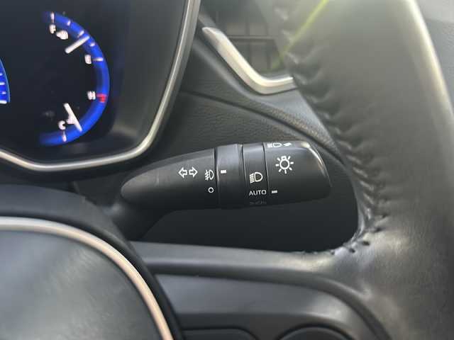 トヨタ カローラ クロス ハイブリッド Z 佐賀県 2022(令4)年 4.4万km アティチュードブラックマイカ エンジンスタートボタン/保証書/取扱説明書/記録簿/スマートキー/スペアキー有/追従走行付きクルーズコントロール/Bluetooth接続/USB入力端子/ビルトインETC/バックカメラ/TV/純正ナビ/電動リアゲート/前後ドライブレコーダー/運転席パワーシート/前席シートヒーター/純正フロアマット/ルーフレール/ABS/横滑り防止装置/前後コーナーセンサー/レーンキープアシスト/盗難防止装置/オートライト/オートマチックハイビーム/LEDライト/衝突被害軽減システム/ステアリングスイッチ/パーキングサポートブレーキ/道路標識認識アシスト機能/ブレーキホールド