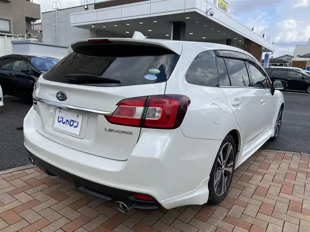 スバル レヴォーグ 1．6GTアイサイト スマートED 新潟県 2017(平29)年 10.9万km クリスタルホワイトP (株)IDOMが運営する【じしゃロン新潟店】の自社ローン対象車両になります。/こちらは現金ご利用時の価格です。自社ローンご希望の方は別途その旨お申付け下さい。/プッシュスタート/スマートキー/スペアキー１本付き/純正ナビ/Bluetooth接続可能/CD、DVD、AM、FM視聴可能/フルセグテレビ(走行時視聴可能)/バックカメラ/ETC/パワーシート(D席)/レーダークルーズコントロール/純正AW/純正LEDヘッドランプ/ウインカーミラー/本革巻きステアリング