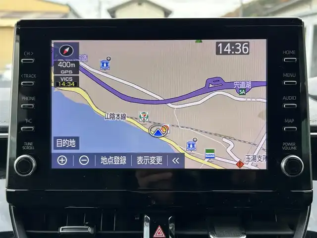 トヨタ カローラツーリング ハイブリッド ダブルバイビー 島根県 2021(令3)年 7万km ホワイトパールクリスタルシャイン 登録時走行距離　69594km/純正ナビ/Bluetooth/バックカメラ/レーダークルーズコントロール/電動パーキング/電動格納ミラー/コーナーセンサー/オートハイビーム/シートヒーター（DN席）/ステアリングヒーター/ステアリングスイッチ/スマートキー/スペアキー/レーントレーシングアシスト/プリクラッシュセーフティシステム/パーキングサポートブレーキ/ロードサインアシスト/純正フロアマット/ビルドインETC2.0/ドライブレコーダー前後/純正アルミ１７インチ