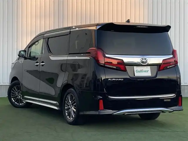 トヨタ アルファード エグゼクティブ ラウンジ S 香川県 2021(令3)年 3.9万km ブラック トヨタセーフティーセンス/・プリクラッシュセーフティー/・レーントレーシングアシスト/純正10.5型ナビ/純正フリップダウン/パノラミックビューモニター/ツインムーンルーフ/ベージュレザーシート/全席パワーシート/全席シートヒーター/全席ベンチレーション/ウッドコンビステアリング/ステアリングヒーター/ステアリングリモコン/レーダークルーズコントロール/パワーバックドア/BSM/LEDライト/LEDフォグライト/スマートキー/プッシュスタート