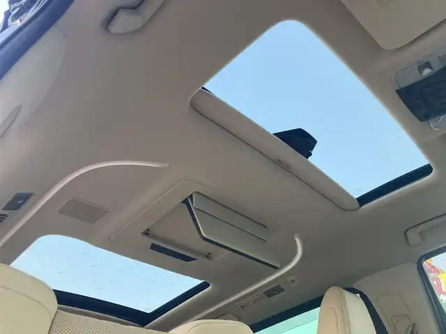 トヨタ アルファード エグゼクティブ ラウンジ S 香川県 2021(令3)年 3.9万km ブラック トヨタセーフティーセンス/・プリクラッシュセーフティー/・レーントレーシングアシスト/純正10.5型ナビ/純正フリップダウン/パノラミックビューモニター/ツインムーンルーフ/ベージュレザーシート/全席パワーシート/全席シートヒーター/全席ベンチレーション/ウッドコンビステアリング/ステアリングヒーター/ステアリングリモコン/レーダークルーズコントロール/パワーバックドア/BSM/LEDライト/LEDフォグライト/スマートキー/プッシュスタート