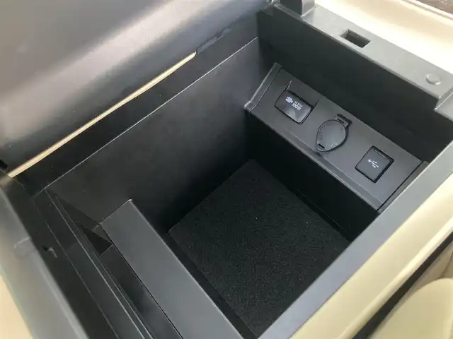 トヨタ アルファード エグゼクティブ ラウンジ S 香川県 2021(令3)年 3.9万km ブラック トヨタセーフティーセンス/・プリクラッシュセーフティー/・レーントレーシングアシスト/純正10.5型ナビ/純正フリップダウン/パノラミックビューモニター/ツインムーンルーフ/ベージュレザーシート/全席パワーシート/全席シートヒーター/全席ベンチレーション/ウッドコンビステアリング/ステアリングヒーター/ステアリングリモコン/レーダークルーズコントロール/パワーバックドア/BSM/LEDライト/LEDフォグライト/スマートキー/プッシュスタート