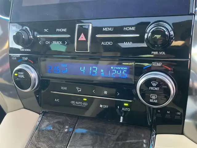 トヨタ アルファード エグゼクティブ ラウンジ S 香川県 2021(令3)年 3.9万km ブラック トヨタセーフティーセンス/・プリクラッシュセーフティー/・レーントレーシングアシスト/純正10.5型ナビ/純正フリップダウン/パノラミックビューモニター/ツインムーンルーフ/ベージュレザーシート/全席パワーシート/全席シートヒーター/全席ベンチレーション/ウッドコンビステアリング/ステアリングヒーター/ステアリングリモコン/レーダークルーズコントロール/パワーバックドア/BSM/LEDライト/LEDフォグライト/スマートキー/プッシュスタート