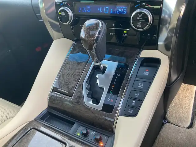 トヨタ アルファード エグゼクティブ ラウンジ S 香川県 2021(令3)年 3.9万km ブラック トヨタセーフティーセンス/・プリクラッシュセーフティー/・レーントレーシングアシスト/純正10.5型ナビ/純正フリップダウン/パノラミックビューモニター/ツインムーンルーフ/ベージュレザーシート/全席パワーシート/全席シートヒーター/全席ベンチレーション/ウッドコンビステアリング/ステアリングヒーター/ステアリングリモコン/レーダークルーズコントロール/パワーバックドア/BSM/LEDライト/LEDフォグライト/スマートキー/プッシュスタート