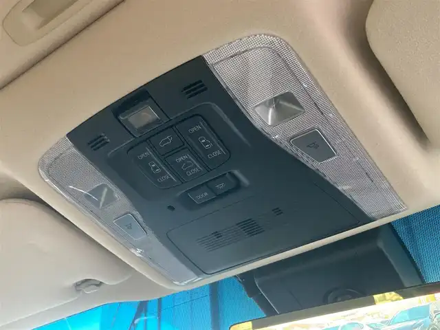 トヨタ アルファード エグゼクティブ ラウンジ S 香川県 2021(令3)年 3.9万km ブラック トヨタセーフティーセンス/・プリクラッシュセーフティー/・レーントレーシングアシスト/純正10.5型ナビ/純正フリップダウン/パノラミックビューモニター/ツインムーンルーフ/ベージュレザーシート/全席パワーシート/全席シートヒーター/全席ベンチレーション/ウッドコンビステアリング/ステアリングヒーター/ステアリングリモコン/レーダークルーズコントロール/パワーバックドア/BSM/LEDライト/LEDフォグライト/スマートキー/プッシュスタート