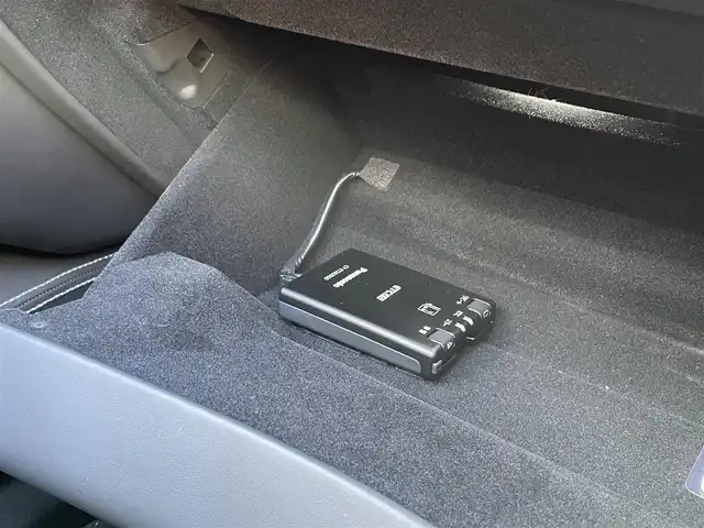 シボレー シボレー コルベット Z06 千葉県 2024(令6)年 0.3万km 赤 ワンオーナー/タルガトップ/トーチレッド/日本160台限定/フロントリフトハイトアジャスター/AppleCarPlay/AndroidAuto/Blue Tooth/クルコン/BSM/ヘッドアップディスプレイ/ステアリングヒーター/シートヒーター/エアシート/ETC/レーダー探知機/ドライブレコーダー/取説/保証書/スペアキー