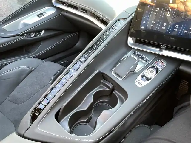 シボレー シボレー コルベット Z06 千葉県 2024(令6)年 0.3万km 赤 ワンオーナー/タルガトップ/トーチレッド/日本160台限定/フロントリフトハイトアジャスター/AppleCarPlay/AndroidAuto/Blue Tooth/クルコン/BSM/ヘッドアップディスプレイ/ステアリングヒーター/シートヒーター/エアシート/ETC/レーダー探知機/ドライブレコーダー/取説/保証書/スペアキー