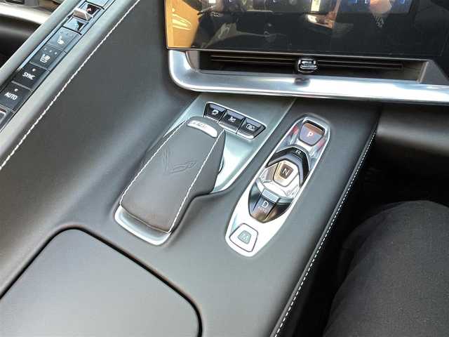 シボレー シボレー コルベット Z06 千葉県 2024(令6)年 0.3万km 赤 ワンオーナー/タルガトップ/トーチレッド/日本160台限定/フロントリフトハイトアジャスター/AppleCarPlay/AndroidAuto/Blue Tooth/クルコン/BSM/ヘッドアップディスプレイ/ステアリングヒーター/シートヒーター/エアシート/ETC/レーダー探知機/ドライブレコーダー/取説/保証書/スペアキー