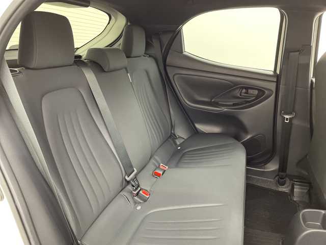 トヨタ ヤリス G 福島県 2022(令4)年 2.6万km ホワイトパールクリスタルシャイン /禁煙車//純正ディスプレイオーディオ/ナビ付・BT・USB・スマホ連動//クリアランスソナー//ドライブレコーダー//オートハイビーム//バックカメラ//ＥＴＣ//オートライト//カーテンエアバッグ//トヨタセーフティセンス//スマートキー//取扱説明書