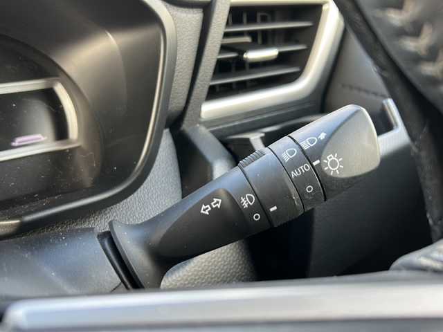 トヨタ ルーミー カスタムG 青森県 2021(令3)年 2.2万km パールホワイトⅢ ・4WD/・社外ナビ/・フルセグ/・CD/DVD/Bluetooth/・バックカメラ/・前後ドライブレコーダー/・衝突被害軽減ブレーキ/・レーンキープアシスト/・レーダークルーズコントロール/・オートマチックハイビーム/・オートライト/・LEDヘッドライト/・LEDフォグランプ/・両側パワースライドドア/・ETC/・コーナーセンサー/・横滑り防止装置/・純正フロアマット/・純正AW14インチ/・スマートキー