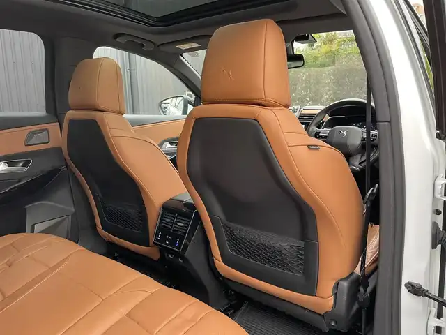 ＤＳオートモビル ＤＳ７ クロスバック グランシック ブルーHDi 福島県 2020(令2)年 4.3万km ブランナクレ ワンオーナー/オペラインテリア/パノラマサンルーフ/FOCAL ELECTRA/ACC/茶革シート/パワーシート/シートヒーター/ベンチレーション /ナイトビジョン/レーンキープ/ブラインドスポット/純正ナビ/360°カメラ/AppleCarPlay/フルセグTV/パドルシフト/ETC/前後ドライブレコーダー/電動リアゲート/アダプティブLEDライト/アンビエンスライト/コーナーセンサー/純正20インチAW/取扱説明書/保証書/スペアキー