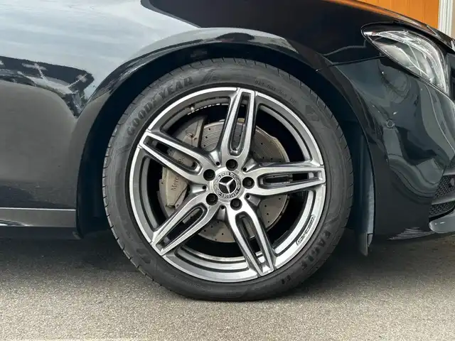 メルセデス・ベンツ Ｅ２００ アバンギャルド AMGライン 富山県 2019(平31)年 2.5万km オブシディアンブラック エクスクルーシブパッケージ　/HDDナビ/フルセグテレビ/360°カメラ/アイドリングストップ/ACC/スカイルーフ/プッシュスタート/ETC/D/N席シートヒーター/D/N席パワーシート/AM/FMラジオ/app-conect