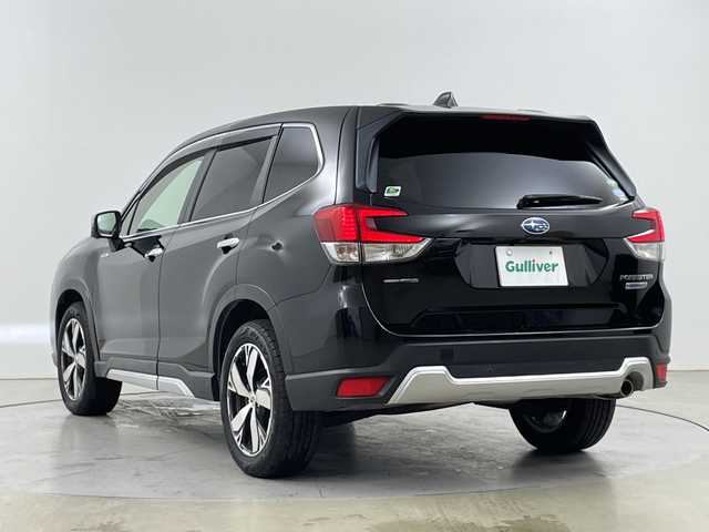 スバル フォレスター ハイブリッド アドバンス 道央・札幌 2018(平30)年 6.3万km クリスタルブラックシリカ ・4WD/アイサイトｖｅｒ３/・ブラインドスポットモニタリング/・レーダークルーズコントロール/・衝突被害軽減ブレーキ/・社外SDナビ（フルセグTV/BT/FM・AM）/・バックカメラ/サイド・フロントカメラ/・レーダークルーズコントロール/・オートライト/LEDライト/・運転席/助手席パワーシート/・運転席/助手席シートヒーター/・デジタルインナーミラー/・エンジンスターター/・純正18インチホイール/・横滑り防止装置/・プッシュスタート/スマートキー/・ETC