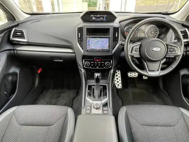 スバル フォレスター ハイブリッド アドバンス 道央・札幌 2018(平30)年 6.3万km クリスタルブラックシリカ ・4WD/アイサイトｖｅｒ３/・ブラインドスポットモニタリング/・レーダークルーズコントロール/・衝突被害軽減ブレーキ/・社外SDナビ（フルセグTV/BT/FM・AM）/・バックカメラ/サイド・フロントカメラ/・レーダークルーズコントロール/・オートライト/LEDライト/・運転席/助手席パワーシート/・運転席/助手席シートヒーター/・デジタルインナーミラー/・エンジンスターター/・純正18インチホイール/・横滑り防止装置/・プッシュスタート/スマートキー/・ETC