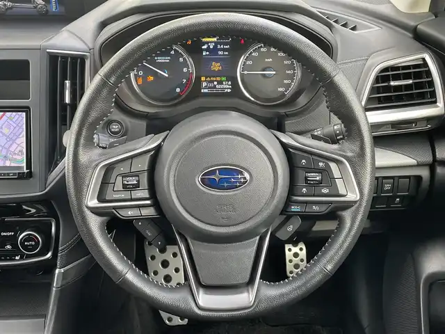 スバル フォレスター ハイブリッド アドバンス 道央・札幌 2018(平30)年 6.3万km クリスタルブラックシリカ ・4WD/アイサイトｖｅｒ３/・ブラインドスポットモニタリング/・レーダークルーズコントロール/・衝突被害軽減ブレーキ/・社外SDナビ（フルセグTV/BT/FM・AM）/・バックカメラ/サイド・フロントカメラ/・レーダークルーズコントロール/・オートライト/LEDライト/・運転席/助手席パワーシート/・運転席/助手席シートヒーター/・デジタルインナーミラー/・エンジンスターター/・純正18インチホイール/・横滑り防止装置/・プッシュスタート/スマートキー/・ETC