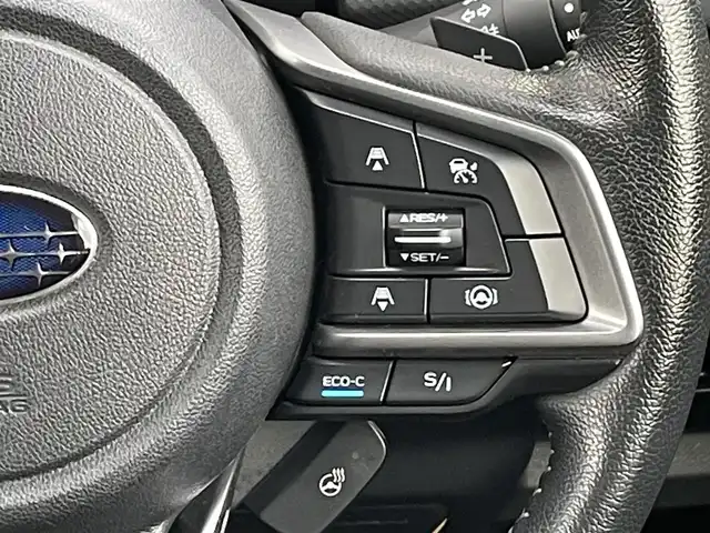 スバル フォレスター ハイブリッド アドバンス 道央・札幌 2018(平30)年 6.3万km クリスタルブラックシリカ ・4WD/アイサイトｖｅｒ３/・ブラインドスポットモニタリング/・レーダークルーズコントロール/・衝突被害軽減ブレーキ/・社外SDナビ（フルセグTV/BT/FM・AM）/・バックカメラ/サイド・フロントカメラ/・レーダークルーズコントロール/・オートライト/LEDライト/・運転席/助手席パワーシート/・運転席/助手席シートヒーター/・デジタルインナーミラー/・エンジンスターター/・純正18インチホイール/・横滑り防止装置/・プッシュスタート/スマートキー/・ETC