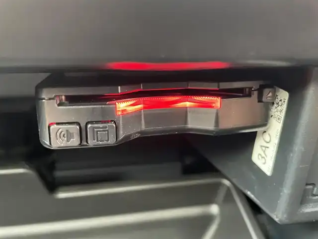 スバル フォレスター ハイブリッド アドバンス 道央・札幌 2018(平30)年 6.3万km クリスタルブラックシリカ ・4WD/アイサイトｖｅｒ３/・ブラインドスポットモニタリング/・レーダークルーズコントロール/・衝突被害軽減ブレーキ/・社外SDナビ（フルセグTV/BT/FM・AM）/・バックカメラ/サイド・フロントカメラ/・レーダークルーズコントロール/・オートライト/LEDライト/・運転席/助手席パワーシート/・運転席/助手席シートヒーター/・デジタルインナーミラー/・エンジンスターター/・純正18インチホイール/・横滑り防止装置/・プッシュスタート/スマートキー/・ETC
