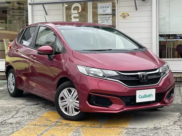 ホンダ フィット 13G F 神奈川県 2019(平31)年 1.7万km ルージュアメジストM ワンオーナー/純正メモリナビ/　（CD・DVD・Bluetooth・USB）/バックカメラ/アダプティブクルーズコントロール/衝突被害軽減ブレーキ/アイドリングストップ/ビルトインETC/スマートキー/保証書/取扱説明書