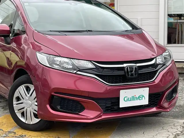 ホンダ フィット 13G F 神奈川県 2019(平31)年 1.7万km ルージュアメジストM ワンオーナー/純正メモリナビ/　（CD・DVD・Bluetooth・USB）/バックカメラ/アダプティブクルーズコントロール/衝突被害軽減ブレーキ/アイドリングストップ/ビルトインETC/スマートキー/保証書/取扱説明書