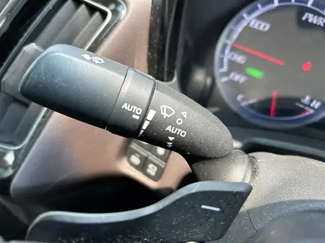トヨタ クラウン ハイブリッド S 岡山県 2020(令2)年 6.6万km ホワイトパールクリスタルシャイン 登録時走行距離65112km/純正8インチナビ/フルセグTV/(AM.FM.CD.DVD.TV.BT)/アラウンドビューモニター/バックカメラ/ETC/ドライブレコーダー/シートヒーター/レーダークルーズコントロール/衝突軽減ブレーキ/レーンキープアシスト/クリアランスソナー/オートライト/オートマチックハイビーム/パーキングアシスト/18インチ純正AW/純正フロアマット