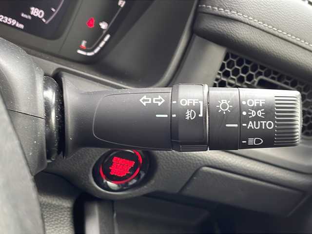 ホンダ ステップワゴン 長野県 2022(令4)年 1.3万km パール 福祉車両　/両側電動ドア　/電動リアゲート　/プッシュスタート　/寒冷地仕様　/後席エアコン　/追従クルーズコントロール　/Bluetooth　/後席モニター　/ＵＳＢ入力端子　/バックカメラ　/フルセグTV　/ドラレコ/三列シート/ウォークスルー/ハーフレザーシート/レーンキープアシスト/衝突被害軽減装置/純正アルミ冬タイヤ車載/前後コーナーセンサー