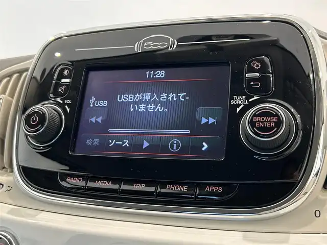 フィアット ５００ 熊本県 2017(平29)年 4.9万km ボサノバホワイト ・特別仕様車/スーパーポップ/・ディスプレイオーディオ/Ｂｌｕｅｔｏｏｔｈ/ＡＵＸ/ＵＳＢ/・ＥＴＣ/・純正ホイールキャップ/・走行モード/エコモード/シティモード(坂道発進アシスト)/・スペアタイヤ/・ボサノバホワイト