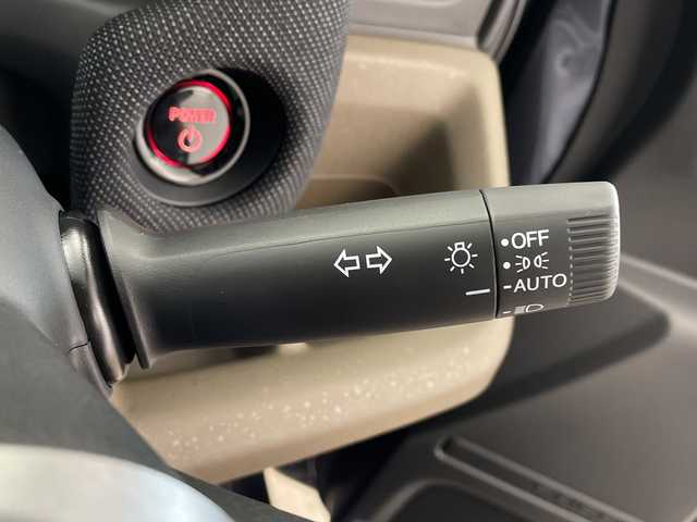 ホンダ フリード ハイブリット e:HEV AIR EX 鹿児島県 2025(令7)年 0.1千km メテオロイドグレーメタリック 登録済未使用車/2列目キャプテンシート/ホンダセンシング/●衝突軽減ブレーキ（CMBS）/●先行車発進お知らせ機能/●歩行者事故低減ステアリング/●路外逸脱抑制機能/●標識認識機能/●渋滞追従機能付アダプティブクルーズコントロール（ACC）/●車線維持支援システム（LKAS）/●誤発進抑制機能/●後方誤発進抑制機能/●近距離衝突軽減ブレーキ/●急アクセル抑制機能/●前後コーナーセンサー/●パーキングセンサーシステム/コンフォートビューパッケージ/純正9インチナビ/・Bluetooth・フルセグTV/バックカメラ/両側パワースライドドア/革巻きステアリング/LEDヘッドランプ/フォグランプ/オートライト/スマートキー＆プッシュスタート/スペアキー/電動格納ミラー/ルーフレール/純正15インチAW/保証書/取扱説明書