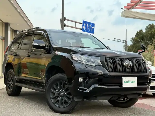 トヨタ ランドクルーザー プラド TX Lパッケージ マットブラED 香川県 2023(令5)年 1.7万km ブラック ワンオーナー/純正9インチナビ/フルセグ/CD/DVD/Bluetooth/バックカメラ/サンルーフ/黒革シート/前席パワーシート/シートヒータ―/シートベンチレーション/純正18インチアルミ/トヨタセーフティセンス/クリアランスソナー/レーダークルーズ/3列目電動格納シート/ビルトイETC