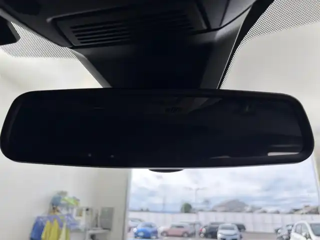 ＤＳオートモビル ＤＳ７ クロスバック グランシック ブルーHDi 愛知県 2019(令1)年 6.2万km ノアールペルラネラ サンルーフ/純正ナビ/　・フルセグTV/　・AM/FM/　・Bluetooth /　・USB/　・iPod/BRM製アナログ時計/アダプティブクルーズコントロール/レーンキープアシスト/ブラインドスポットアシスト/レザーシート/パワーシート/シートヒーター/シートクーラー/本革ステアリング/パワーバックドア/純正20インチAW/ETC/スマートキー