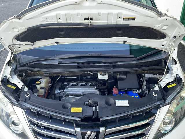 トヨタ アルファード 240S 岐阜県 2013(平25)年 7.6万km ホワイトパールクリスタルシャイン 禁煙車/アルパインナビ/フルセグTV/モデリスタエアロ/クリアランスソナー/両側パワースライドドア/フリップダウンモニター/前後コーナーセンサー/nanoe/3列シート/オットマン/カーテンエアバッグ/前後ドライブレコーダー/ビルトインETC/ローダウン/LEDウェルカムライト/社外マフラーカッター/純正アルミホイール/純正フロアマット/ドアバイザー/プッシュスタート/スマートキー/スペアキー/純正積込