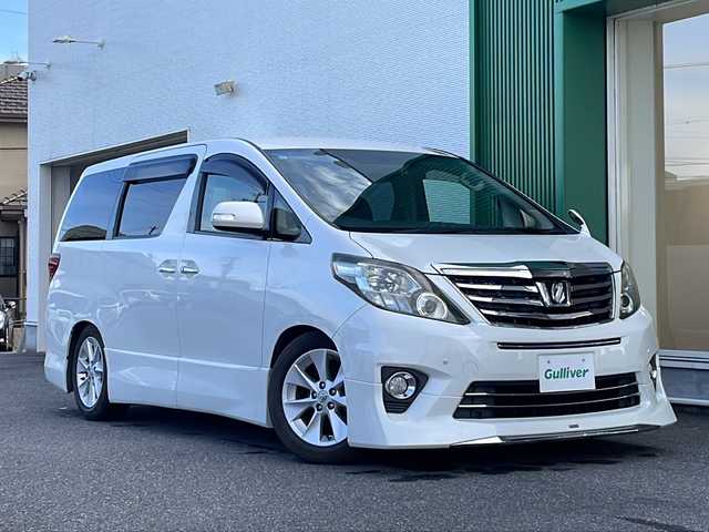 トヨタ アルファード 240S 岐阜県 2013(平25)年 7.6万km ホワイトパールクリスタルシャイン 禁煙車/アルパインナビ/フルセグTV/モデリスタエアロ/クリアランスソナー/両側パワースライドドア/フリップダウンモニター/前後コーナーセンサー/nanoe/3列シート/オットマン/カーテンエアバッグ/前後ドライブレコーダー/ビルトインETC/ローダウン/LEDウェルカムライト/社外マフラーカッター/純正アルミホイール/純正フロアマット/ドアバイザー/プッシュスタート/スマートキー/スペアキー/純正積込
