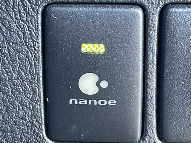 トヨタ アルファード 240S 岐阜県 2013(平25)年 7.6万km ホワイトパールクリスタルシャイン 禁煙車/アルパインナビ/フルセグTV/モデリスタエアロ/クリアランスソナー/両側パワースライドドア/フリップダウンモニター/前後コーナーセンサー/nanoe/3列シート/オットマン/カーテンエアバッグ/前後ドライブレコーダー/ビルトインETC/ローダウン/LEDウェルカムライト/社外マフラーカッター/純正アルミホイール/純正フロアマット/ドアバイザー/プッシュスタート/スマートキー/スペアキー/純正積込