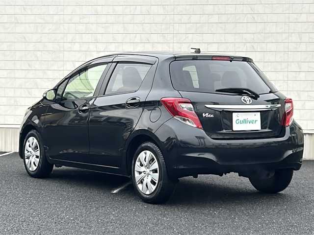 トヨタ ヴィッツ U 千葉県 2014(平26)年 6.4万km ブラックマイカ 社外メモリナビ【AVN137MW】/ワンセグTV/CD/AM/FM/バックカメラ/運転席シートヒーター/ETC/アイドリングストップ/ステアリングスイッチ/スマートキー/純正フロアマット