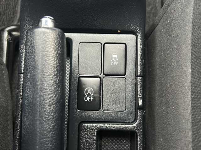 トヨタ ヴィッツ U 千葉県 2014(平26)年 6.4万km ブラックマイカ 社外メモリナビ【AVN137MW】/ワンセグTV/CD/AM/FM/バックカメラ/運転席シートヒーター/ETC/アイドリングストップ/ステアリングスイッチ/スマートキー/純正フロアマット