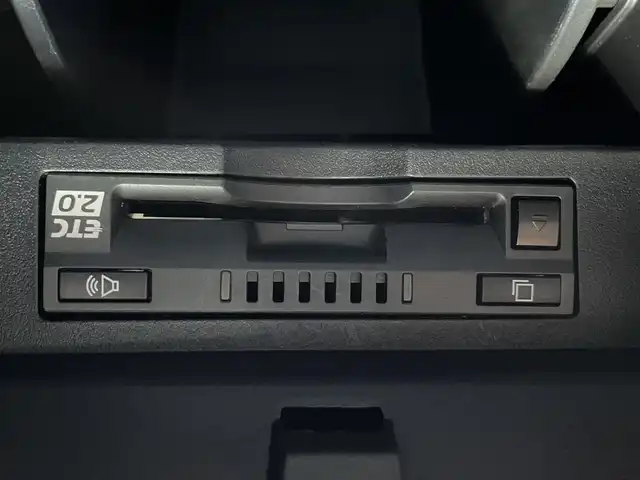 トヨタ アルファード S Cパッケージ 大阪府 2022(令4)年 3.9万km ホワイトパールクリスタルシャイン 純正９インチディスプレイオーディオナビ　/バックカメラ　/前ドライブレコーダー　/両側パワースライドドア　/ＥＴＣ２．０　/ツインムーンルーフ　/純正フリップダウンモニター/パワーバックドア/AC100V/レーダークルーズコントロール/コーナーセンサー/ワンオーナー　/パワーシート　/シートヒーター　/ステアリングヒーター/エアシート　/オットマン/純正フロアマット/３眼ＬＥＤヘッド/シーケンシャルターンランプ/純正18インチAW/ナビ説・取説/スマートキー