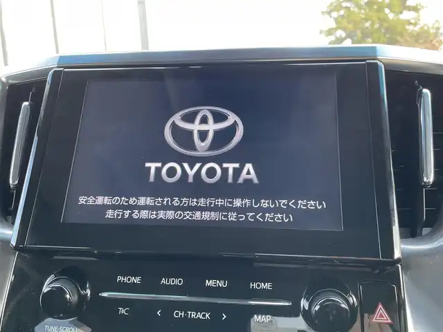 トヨタ アルファード S Cパッケージ 大阪府 2022(令4)年 3.9万km ホワイトパールクリスタルシャイン 純正９インチディスプレイオーディオナビ　/バックカメラ　/前ドライブレコーダー　/両側パワースライドドア　/ＥＴＣ２．０　/ツインムーンルーフ　/純正フリップダウンモニター/パワーバックドア/AC100V/レーダークルーズコントロール/コーナーセンサー/ワンオーナー　/パワーシート　/シートヒーター　/ステアリングヒーター/エアシート　/オットマン/純正フロアマット/３眼ＬＥＤヘッド/シーケンシャルターンランプ/純正18インチAW/ナビ説・取説/スマートキー