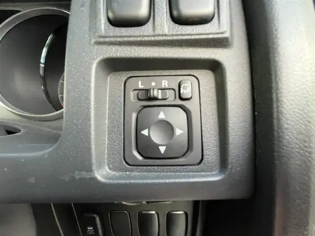 三菱 デリカＤ：５ ジャスパー 大阪府 2019(平31)年 4.5万km アイガーグレーM/ダイヤモンドブラックマイカ 社外ナビ /バックカメラ /４WD /ワンオーナー/AC100V/前ドライブレコーダー /ETC /両側パワースライドドア /ターボ /追従型クルーズコントロール/D席パワーシート /D/N席シートヒーター /パドルシフト /社外フロアマット/純正18インチAW /キセノンライト/保証書・取説