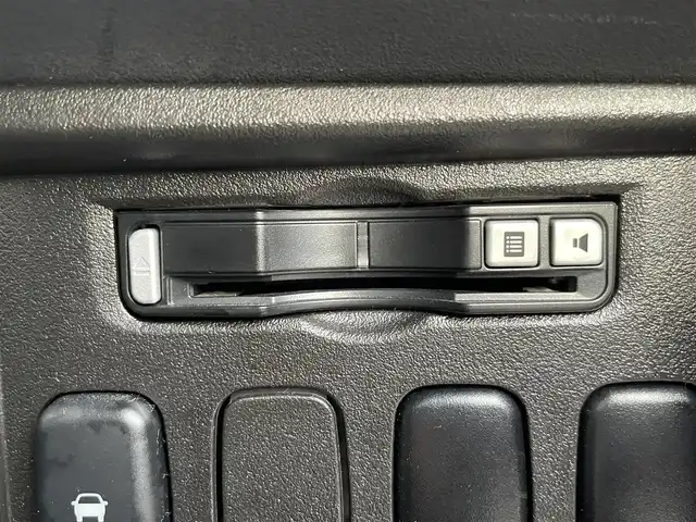 三菱 デリカＤ：５ ジャスパー 大阪府 2019(平31)年 4.5万km アイガーグレーM/ダイヤモンドブラックマイカ 社外ナビ /バックカメラ /４WD /ワンオーナー/AC100V/前ドライブレコーダー /ETC /両側パワースライドドア /ターボ /追従型クルーズコントロール/D席パワーシート /D/N席シートヒーター /パドルシフト /社外フロアマット/純正18インチAW /キセノンライト/保証書・取説