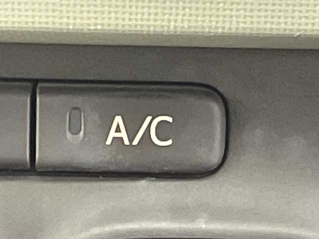 トヨタ パッソ プラスハナ Cパッケージ 群馬県 2011(平23)年 4.9万km キナコメタリック 純正SDナビ　バックカメラ　ワンセグＴＶ　キセノンヘッドライト　フォグランプ　エアコン　純正フロアマット　ヘッドライトリベライザー　リモコンキー　盗難防止装置　電動格納ミラー　ＡＢＳ　禁煙車