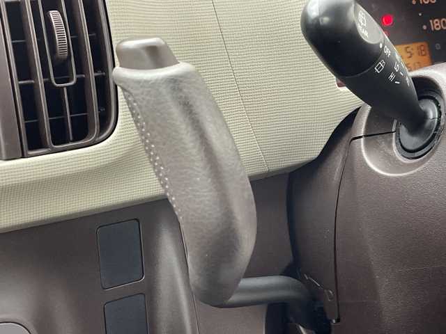 トヨタ パッソ プラスハナ Cパッケージ 群馬県 2011(平23)年 4.9万km キナコメタリック 純正SDナビ　バックカメラ　ワンセグＴＶ　キセノンヘッドライト　フォグランプ　エアコン　純正フロアマット　ヘッドライトリベライザー　リモコンキー　盗難防止装置　電動格納ミラー　ＡＢＳ　禁煙車