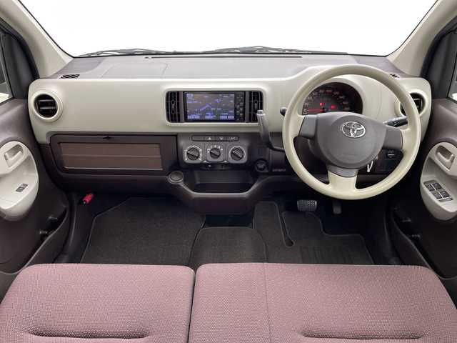 トヨタ パッソ プラスハナ Cパッケージ 群馬県 2011(平23)年 4.9万km キナコメタリック 純正SDナビ　バックカメラ　ワンセグＴＶ　キセノンヘッドライト　フォグランプ　エアコン　純正フロアマット　ヘッドライトリベライザー　リモコンキー　盗難防止装置　電動格納ミラー　ＡＢＳ　禁煙車