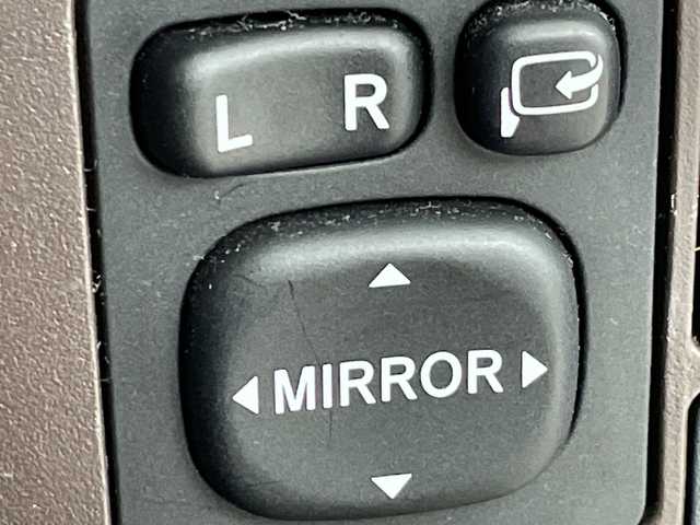 トヨタ パッソ プラスハナ Cパッケージ 群馬県 2011(平23)年 4.9万km キナコメタリック 純正SDナビ　バックカメラ　ワンセグＴＶ　キセノンヘッドライト　フォグランプ　エアコン　純正フロアマット　ヘッドライトリベライザー　リモコンキー　盗難防止装置　電動格納ミラー　ＡＢＳ　禁煙車