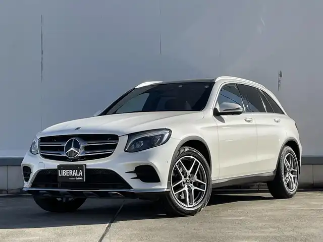 メルセデス・ベンツ ＧＬＣ２５０ 4マチック スポーツ 東京都 2018(平30)年 3.6万km ダイヤモンドホワイト パノラミックスライディングルーフ/本革シート/全席シートヒーター/AMGスタイリングパッケージ/ディストロニック・プラス/360°カメラシステム/フルセグTV/メモリ付きパワーシート/前後ドライブレコーダー/エアサスペンション/ETC/LEDヘッドライト/BSM/純正ナビ