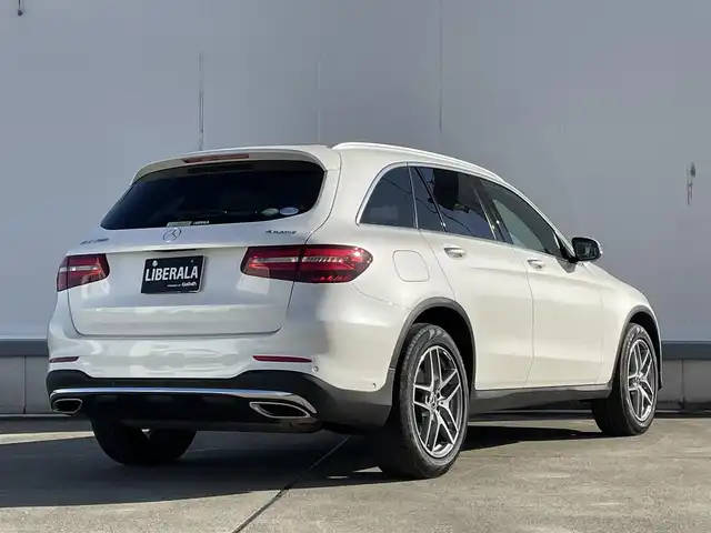 メルセデス・ベンツ ＧＬＣ２５０ 4マチック スポーツ 東京都 2018(平30)年 3.6万km ダイヤモンドホワイト パノラミックスライディングルーフ/本革シート/全席シートヒーター/AMGスタイリングパッケージ/ディストロニック・プラス/360°カメラシステム/フルセグTV/メモリ付きパワーシート/前後ドライブレコーダー/エアサスペンション/ETC/LEDヘッドライト/BSM/純正ナビ