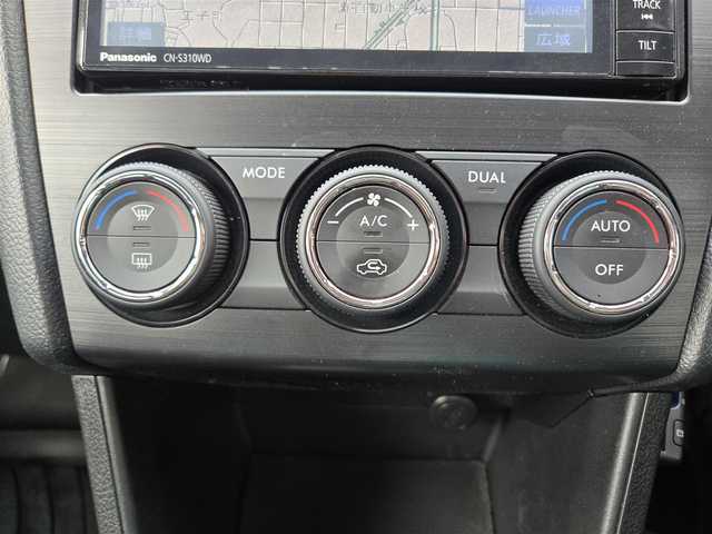 スバル インプレッサ ＸＶ 2．0i－L アイサイト 山形県 2013(平25)年 7.6万km デザートカーキ (株)IDOMが運営する【じしゃロン山形店】の自社ローン専用車両になります。/こちらは現金またはオートローンご利用時の価格です。/自社ローンご希望の方は別途その旨お申付け下さい。/純正ＳＤナビ（ＣＮ－Ｓ３１０ＷＤ）/バックカメラ/ＥＴＣ/クルーズコントロール（追従有）/フルセグテレビ/Bluetoothオーディオ/コーナーセンサー/アイドリングストップ/Ｄ席パワーシート/ＭＴモード付きＡＴ/パドルシフト/横滑り防止装置/盗難防止装置/レーンキープアシスト/衝突被害軽減システム/プッシュスタート/スマートキー/エアバッグ(W＋サイド)/純正アルミホイール(17インチ)