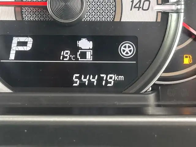 スズキ スペーシア カスタム HYBRID XS 奈良県 2018(平30)年 5.5万km フェニックスレッドパール (株)IDOMが運営する【じしゃロン奈良店】の自社ローン専用車両になります。/こちらは現金またはオートローンご利用時の価格です。自社ローンご希望の方は別途その旨お申付け下さい