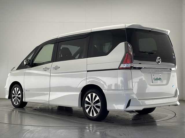 日産 セレナ ハイウェイスター Vセレクション 宮崎県 2017(平29)年 6.3万km ブリリアントホワイトパール 禁煙車/エマージェンシーブレーキ/純正9型ナビTV/（MM516D-L/CD/DVD/MSV/Blu-ray/Bluetooth/フルセグTV)/純正リアフリップダウンモニター/純正LEDオートライト/純正フォグ/純正16インチアルミ/純正エアロ/純正ルーフエンドスポイラー/純正フロアマット/ハンズフリー両側電動スライドドア/プロパイロット/アラウンドビューモニター/クリアランスソナー/Wオートエアコン/電子パーキング/オートホールド/ウインカードアミラー/インテリジェントキー/プッシュエンジンスタート/スペアキー/新車時保証書/取扱い説明書